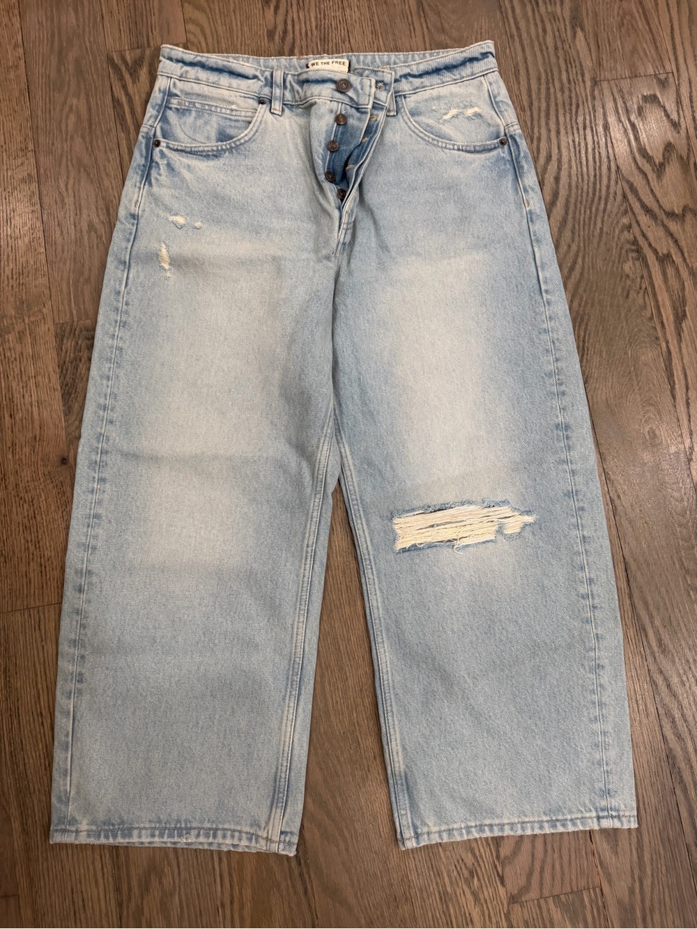 We The Free Light Blue Denim Straight Mid-Rise Jeans, Women’s 30 ~ WORN ONCE